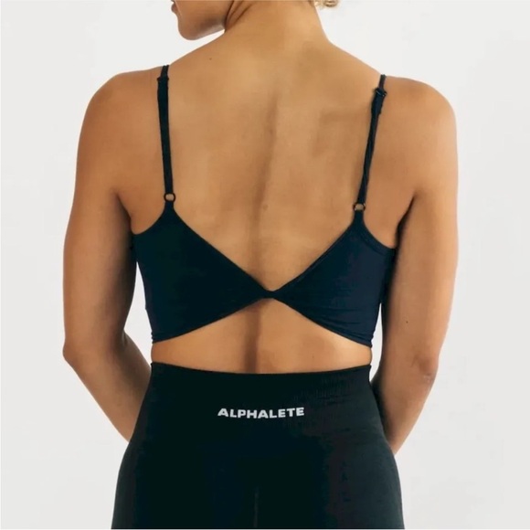 Alphalete twist back tank top - Picture 2 of 4